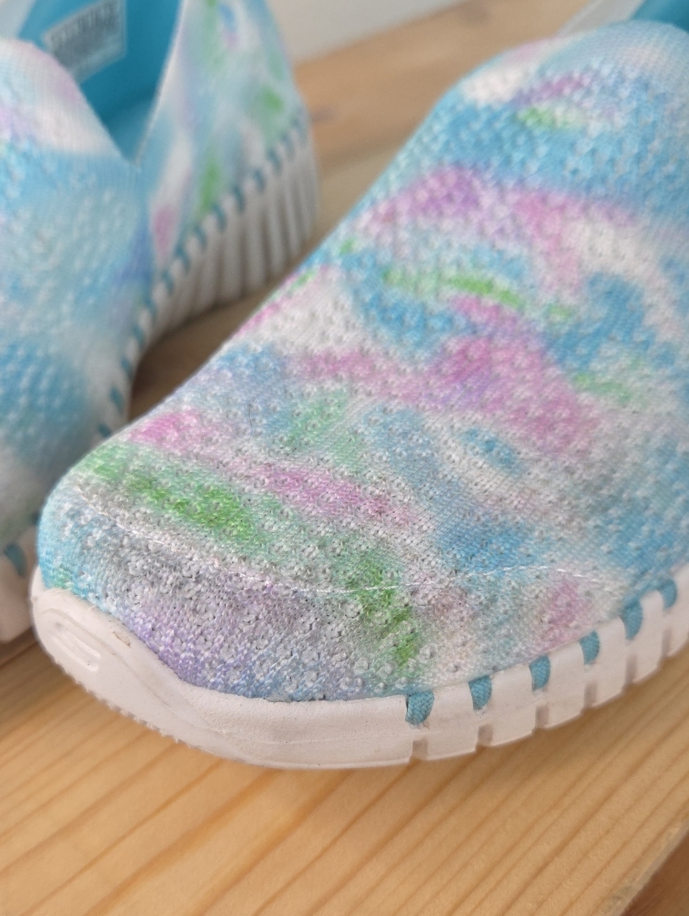 Skechers sz8 GO WALK AIR COOLED GOGA MAT Shoes  Pastel Colors.EUC - Picture 7 of 16